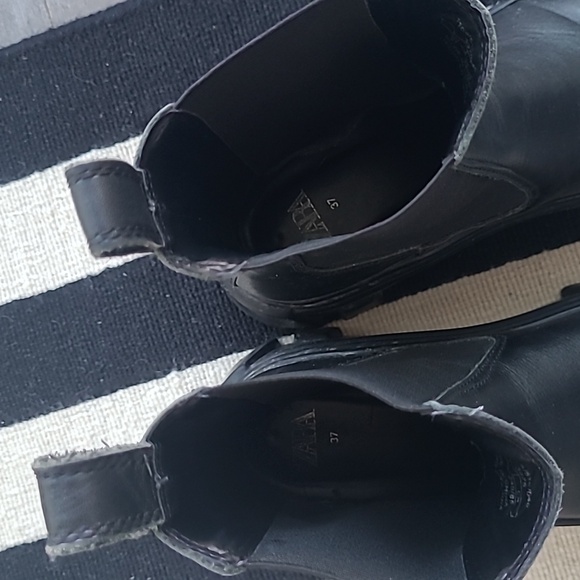 ZARA Leather Ankle Boots with Lug Sole - Picture 7 of 11